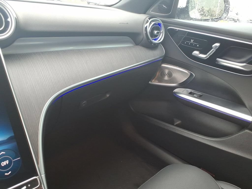 New 2026 Mercedes-Benz C 300 4MATIC Sedan image 25
