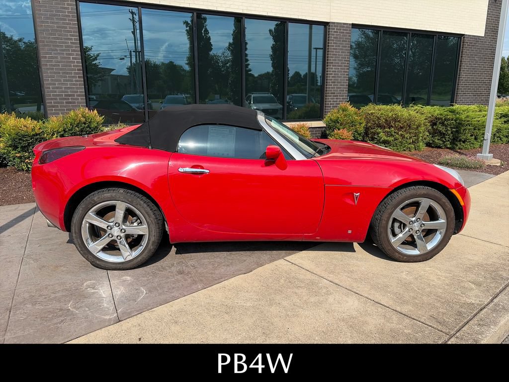 Used 2007 Pontiac Solstice Convertible w/ Premium Package RWD image 5