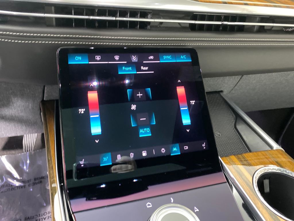 Used 2025 Cadillac Escalade ESV Sport Platinum w/ LPO, ONYX Package image 25