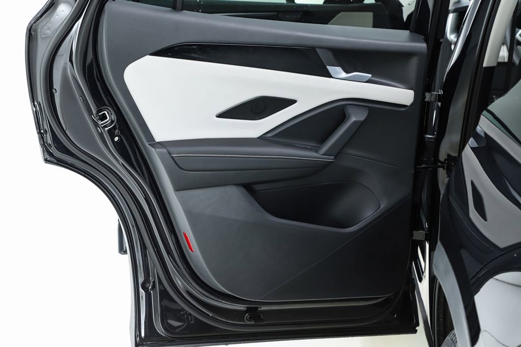 New 2026 Volkswagen Tiguan SE image 55