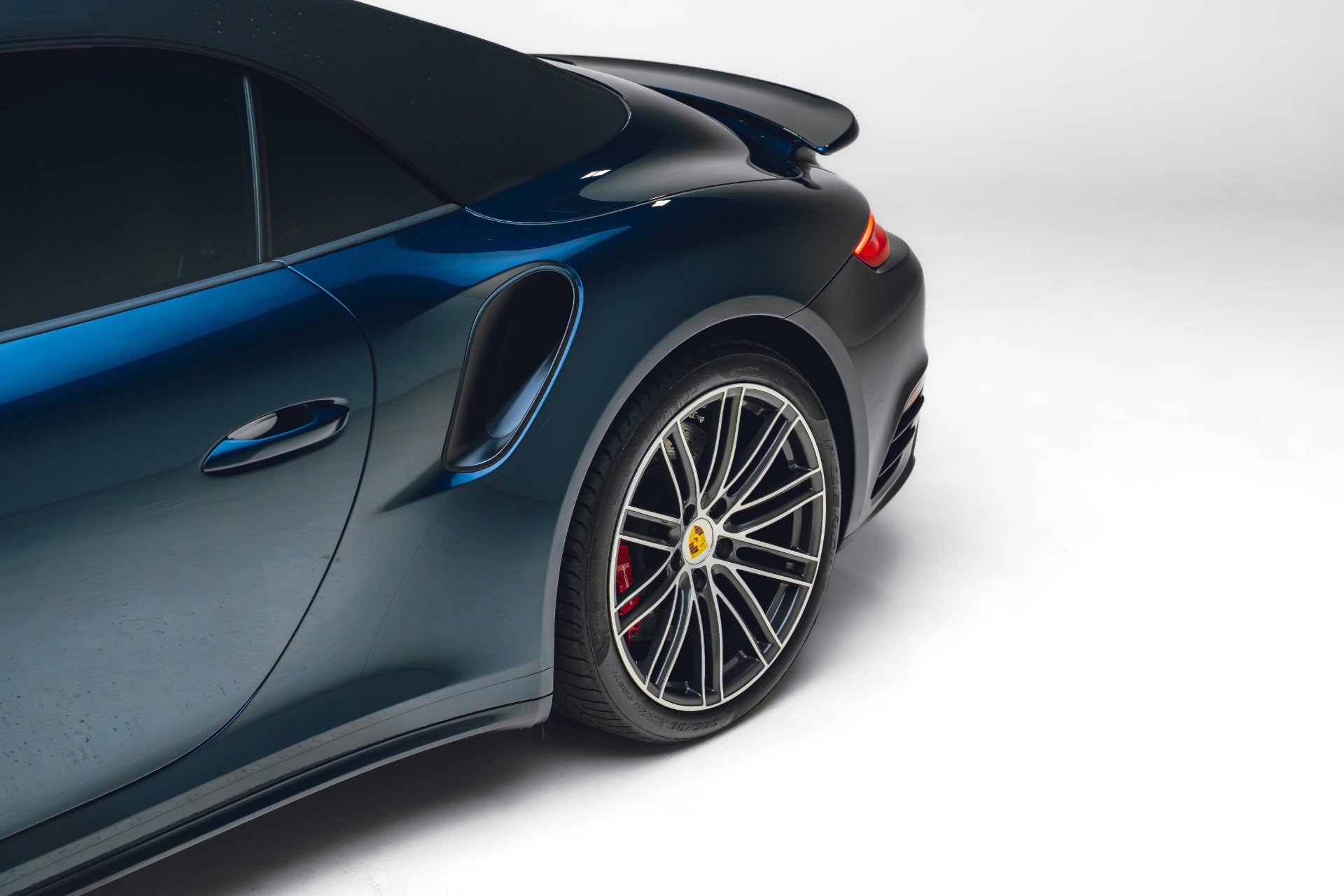 Used 2019 Porsche 911 Turbo AWD/4WD image 33
