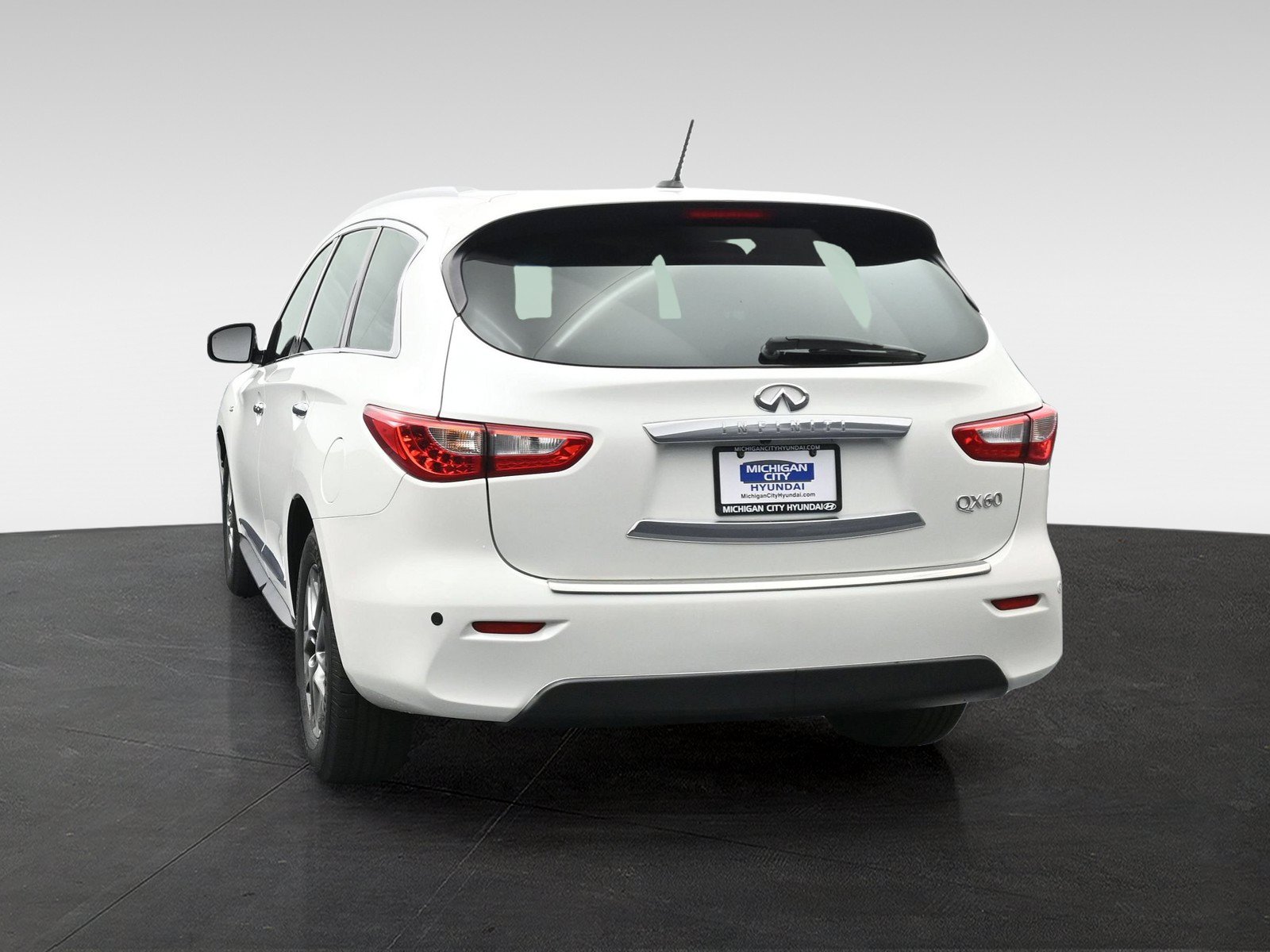 Used 2015 INFINITI QX60 FWD w/ Premium Plus Package image 3
