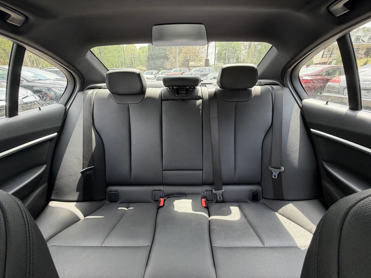 Used 2017 BMW 330e image 15