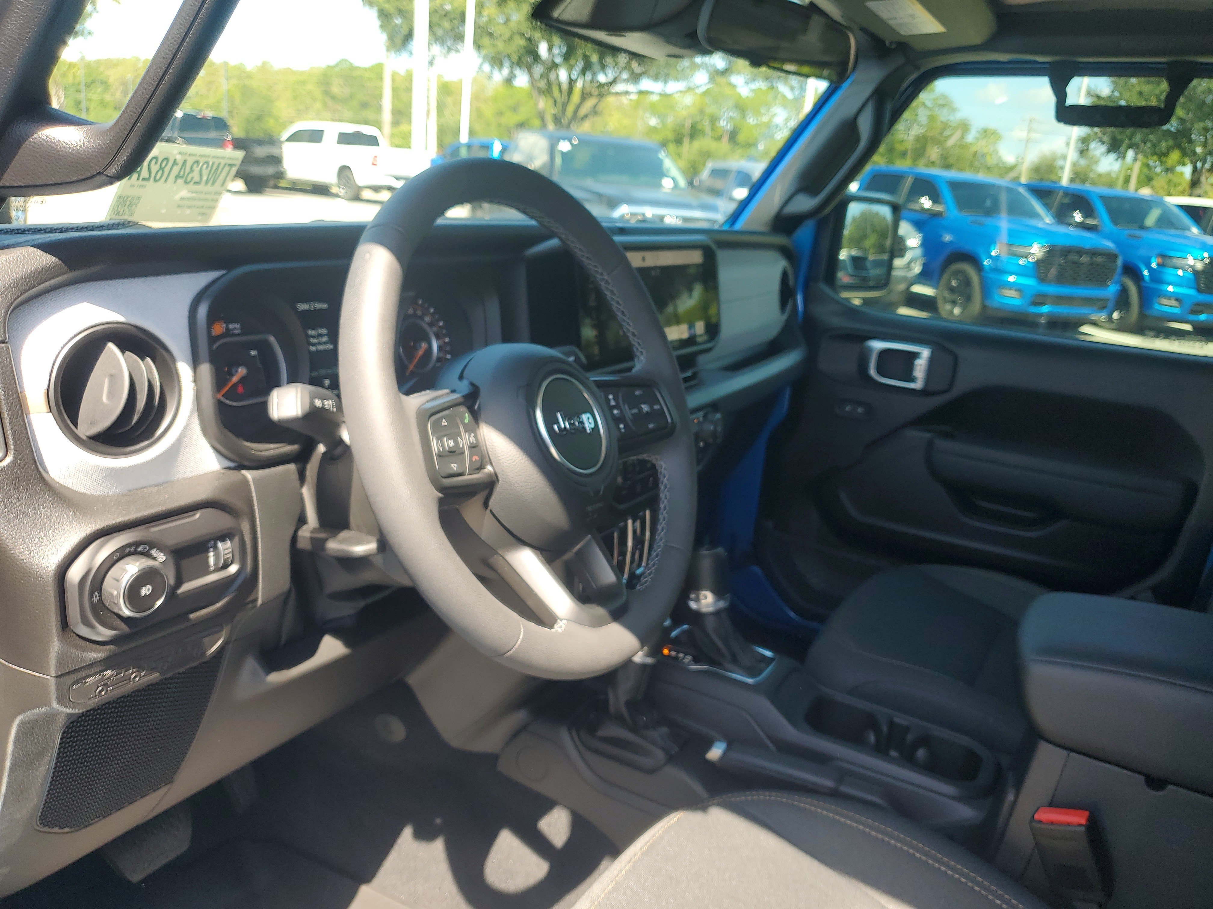 Used 2026 Jeep Wrangler Unlimited Sport AWD/4WD image 13