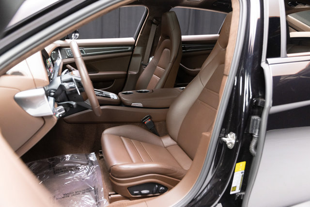 Used 2023 Porsche Panamera 4S Executive image 54