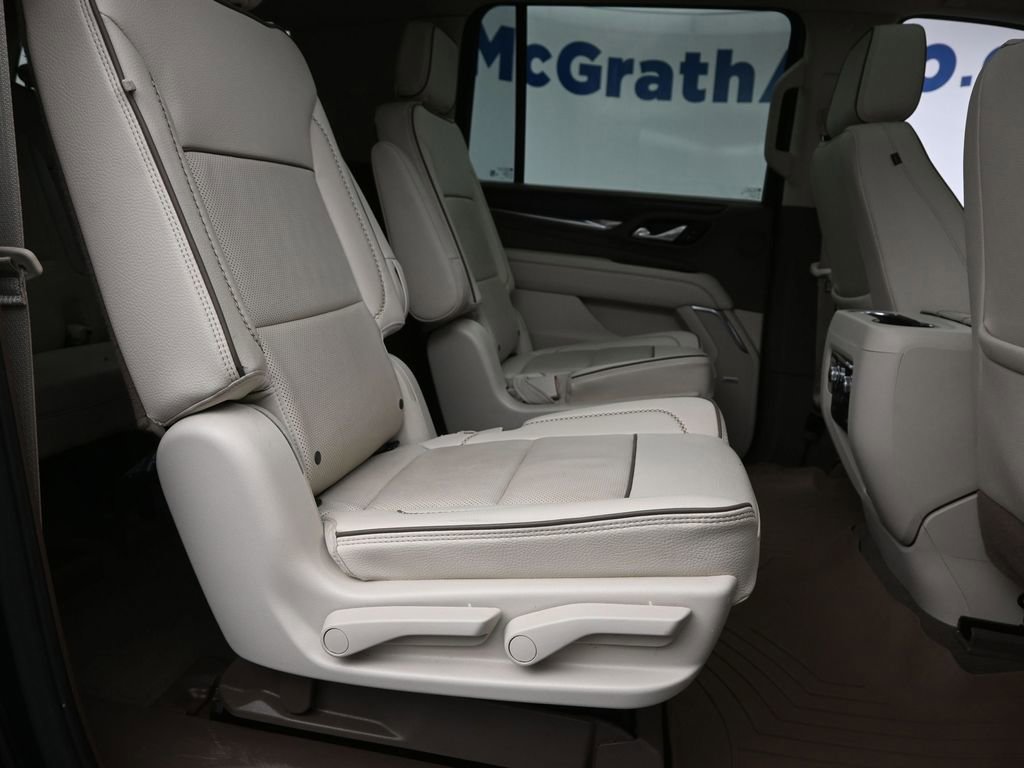 Used 2023 GMC Yukon XL Denali w/ Max Trailering Package image 8