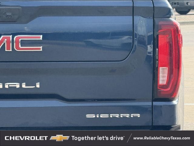 Used 2023 GMC Sierra 1500 Denali w/ Denali Reserve Package AWD/4WD image 8