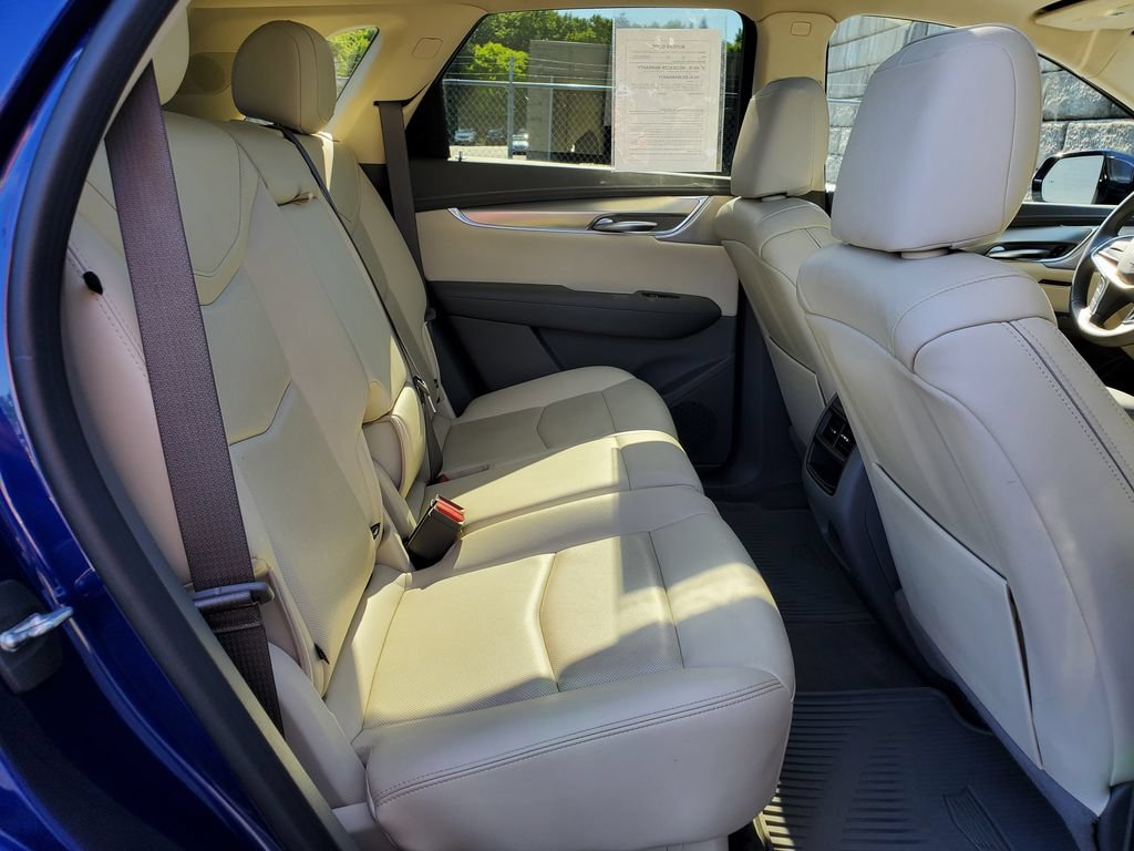 Certified 2023 Cadillac XT5 Premium Luxury AWD/4WD image 38