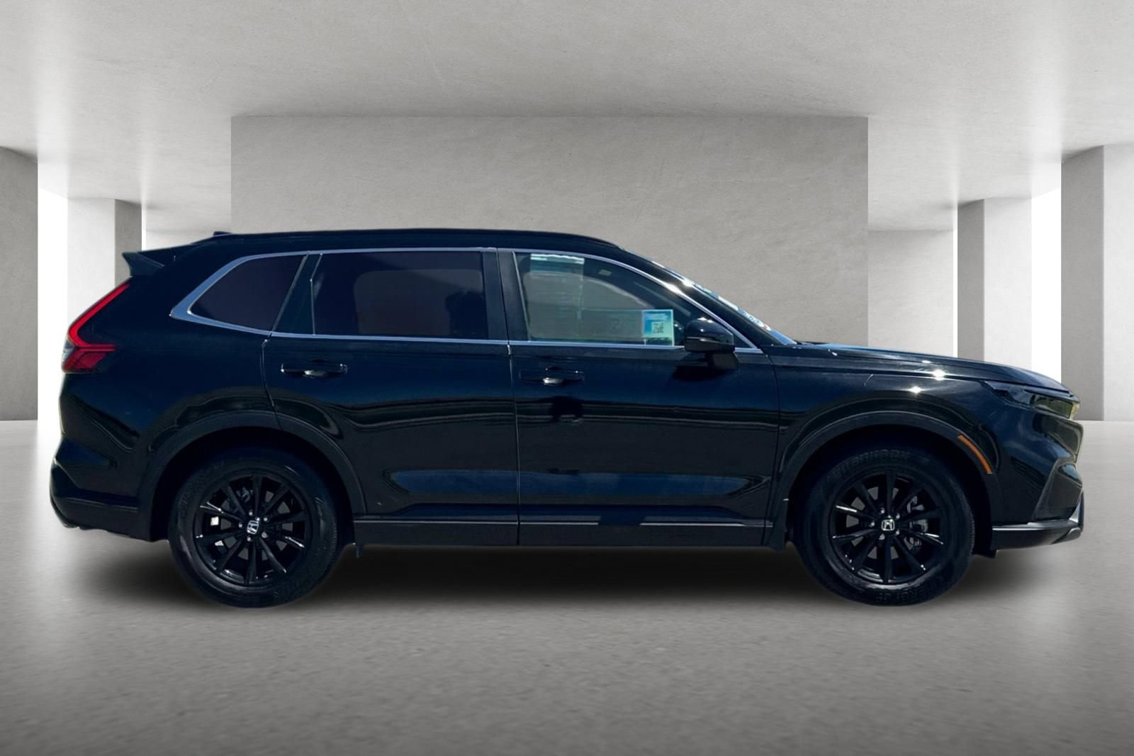 Used 2025 Honda CR-V Sport image 3