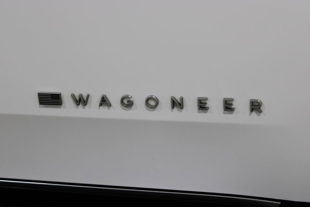 Used 2024 Jeep Wagoneer Series III image 13