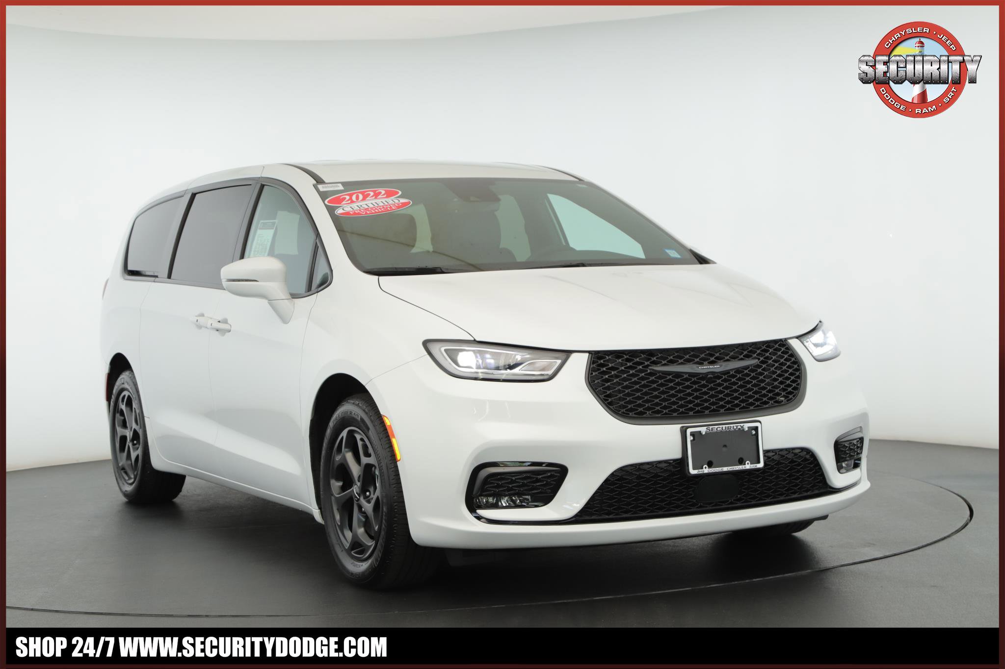 Used 2022 Chrysler Pacifica Touring-L w/ S Appearance Package image 1
