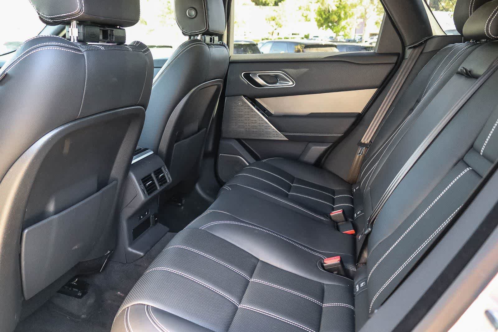 Used 2022 Land Rover Range Rover Velar S AWD/4WD image 18