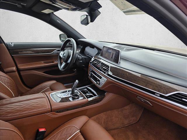 Used 2020 BMW 745e xDrive image 11