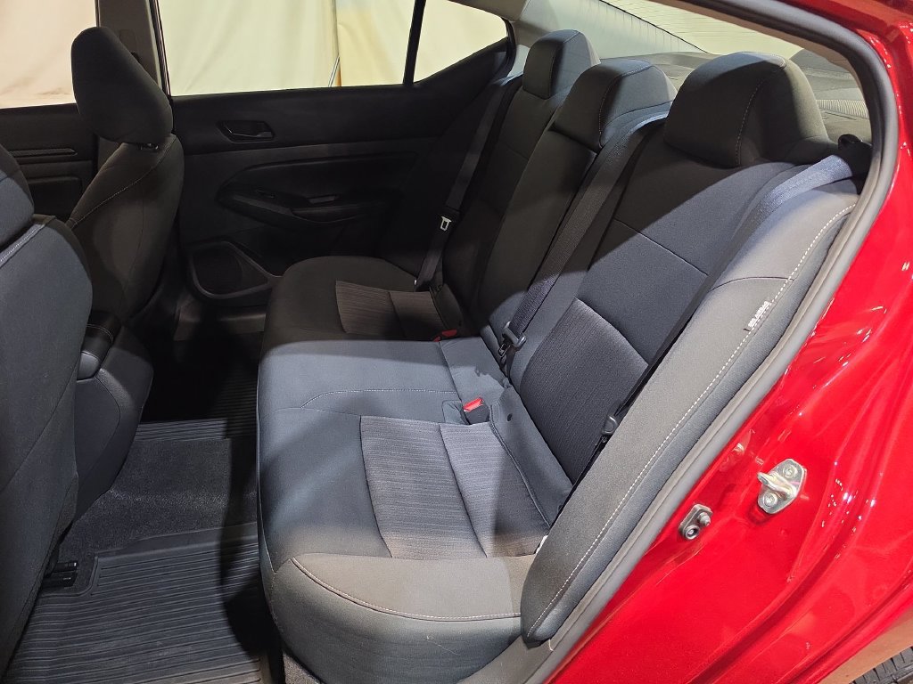 Used 2024 Nissan Altima 2.5 SV AWD/4WD image 23
