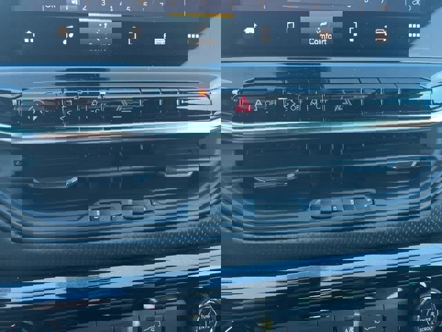 New 2026 Jeep Compass Latitude image 21