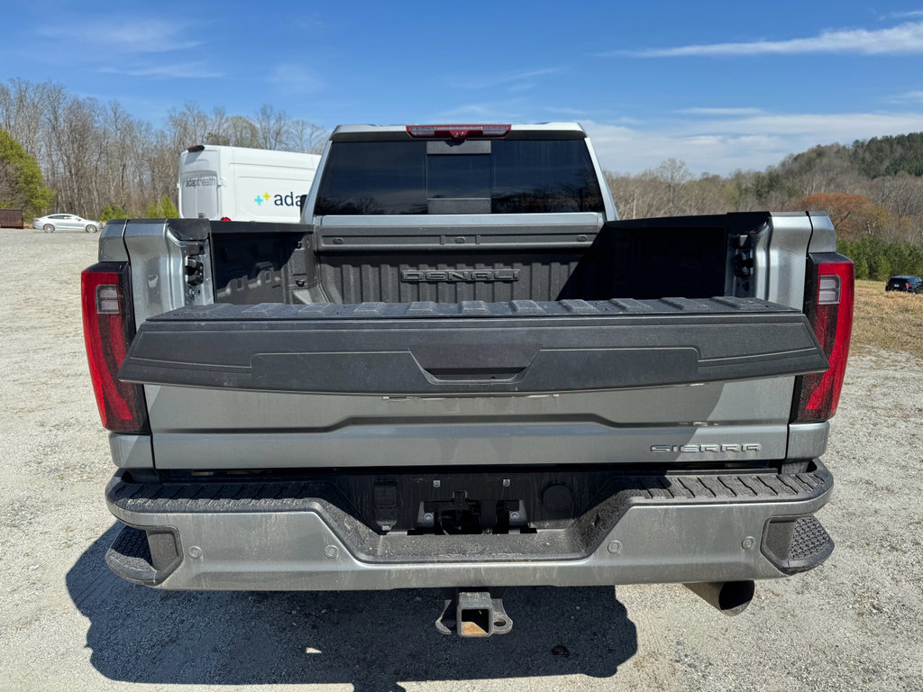 Used 2024 GMC Sierra 3500 Denali Ultimate image 7
