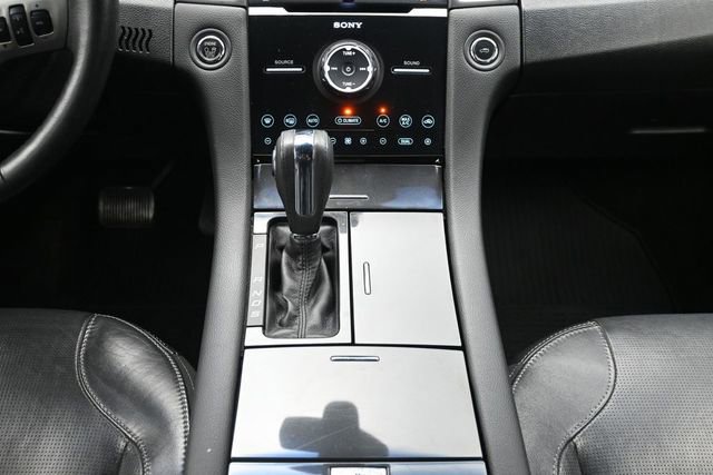 Used 2013 Ford Taurus Limited FWD image 22