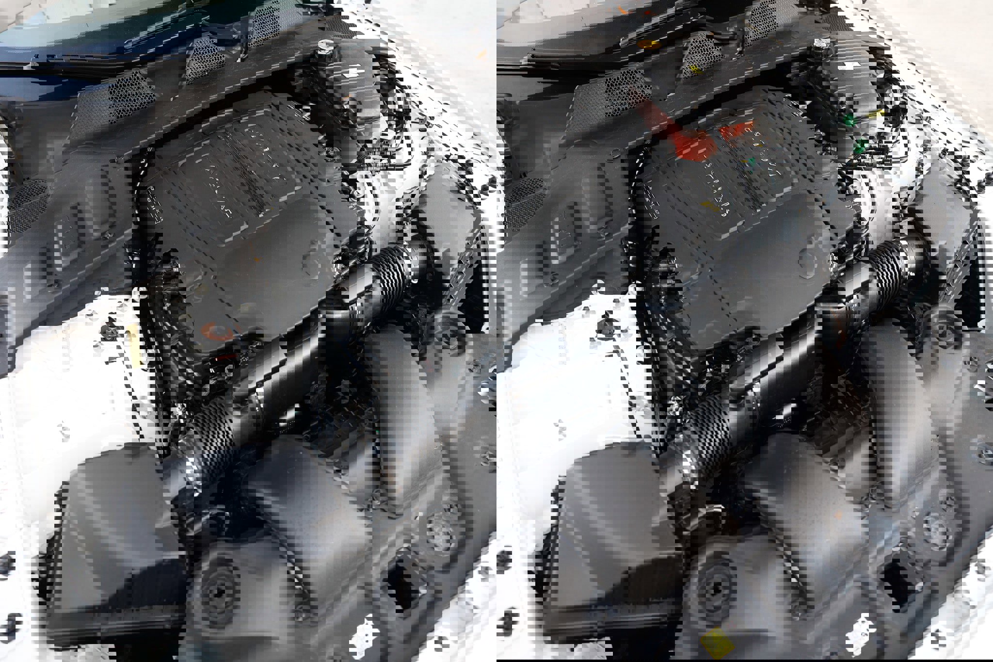 Used 2016 Jaguar XJ R-Sport image 47