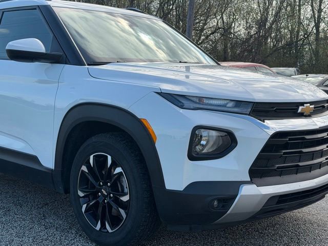 Used 2021 Chevrolet TrailBlazer LT image 3