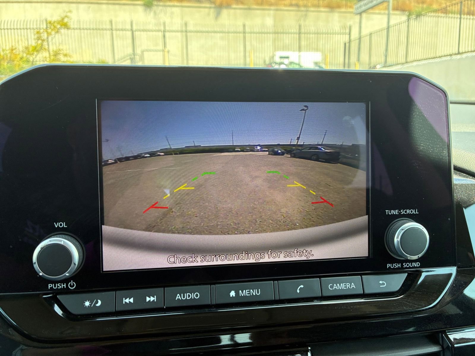 Used 2025 Nissan Pathfinder SV image 25