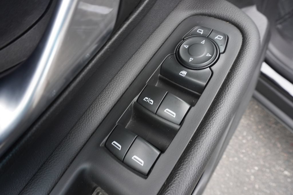 Certified 2022 GMC Terrain SLT FWD image 16