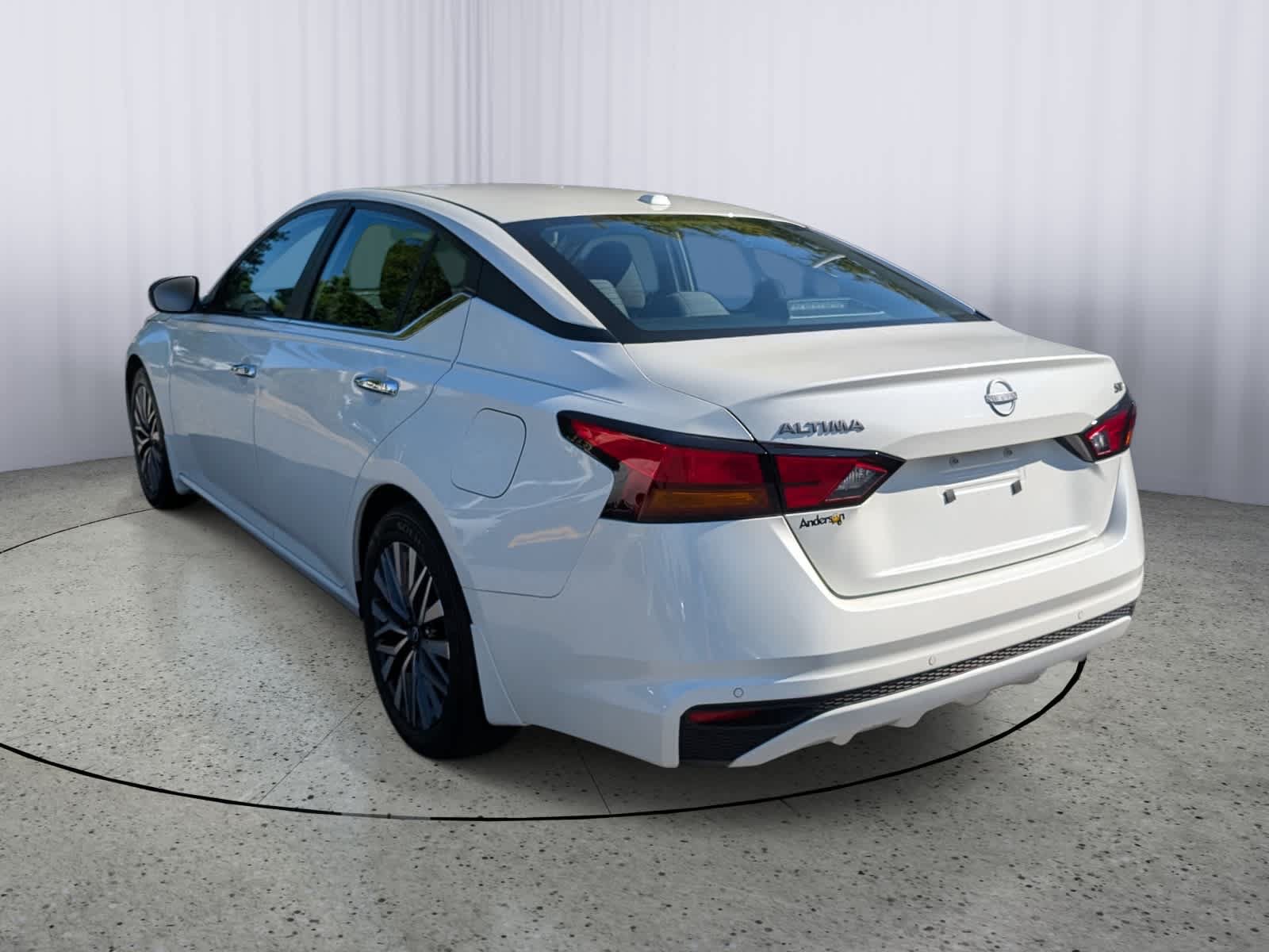 Used 2024 Nissan Altima 2.5 SV FWD image 5