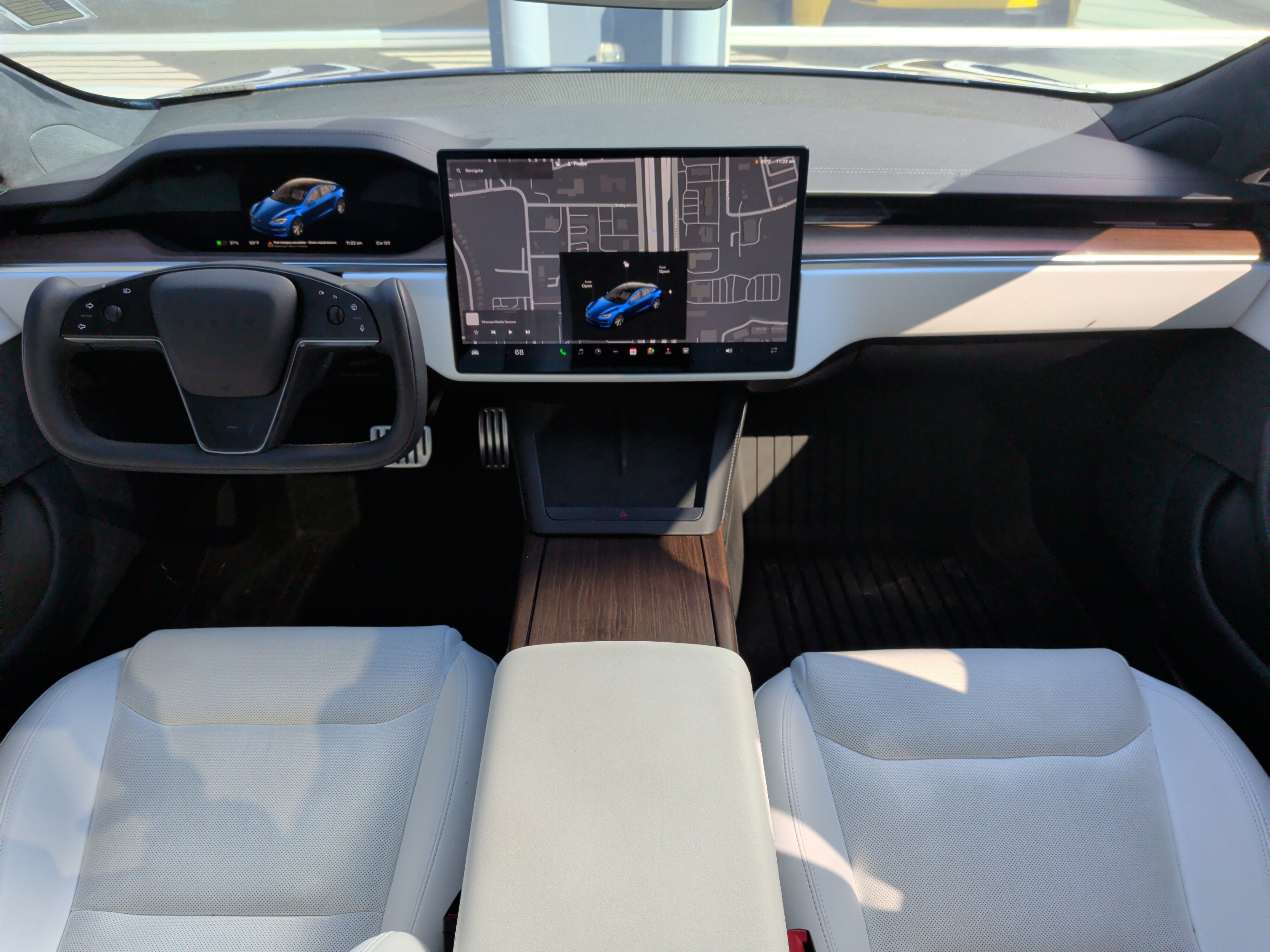 Used 2022 Tesla Model S image 17