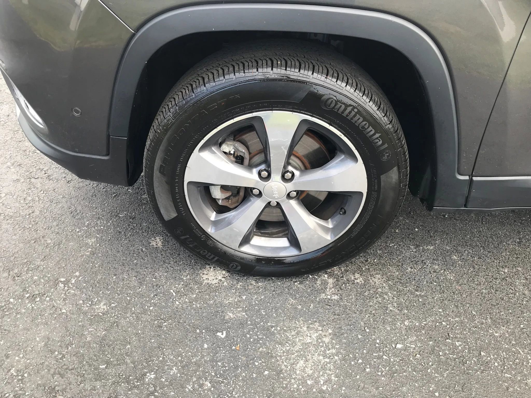 Used 2019 Jeep Cherokee Limited w/ Technology Group image 49