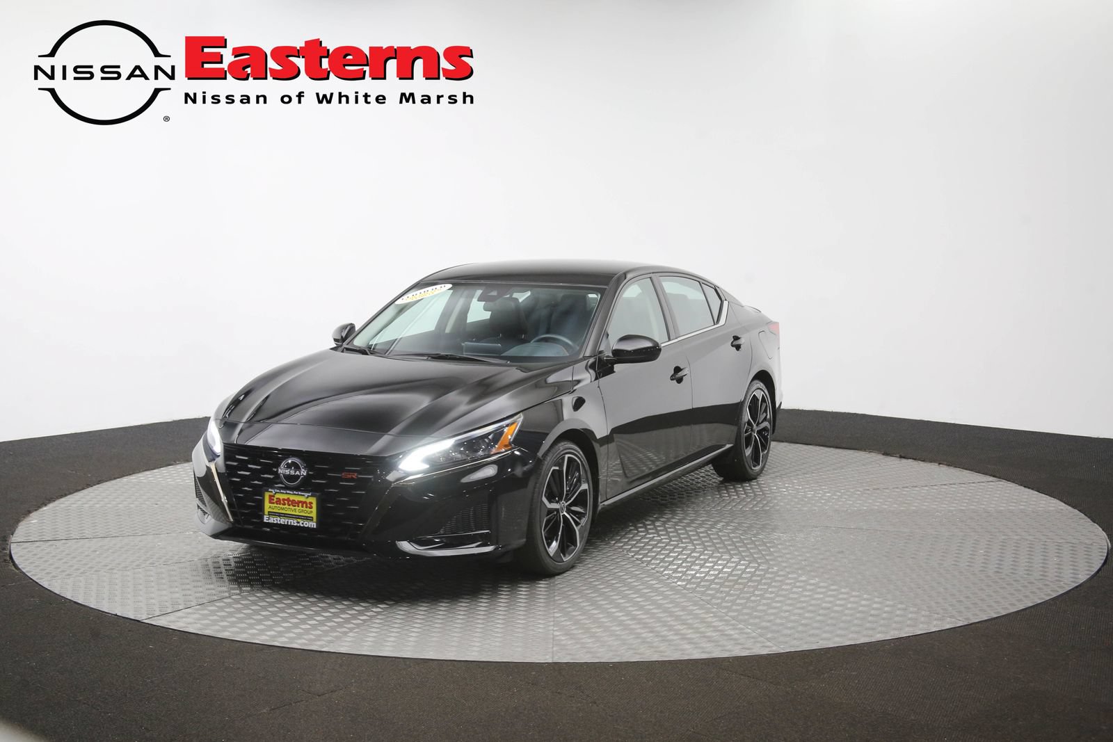 Used 2023 Nissan Altima 2.5 SR FWD image 53
