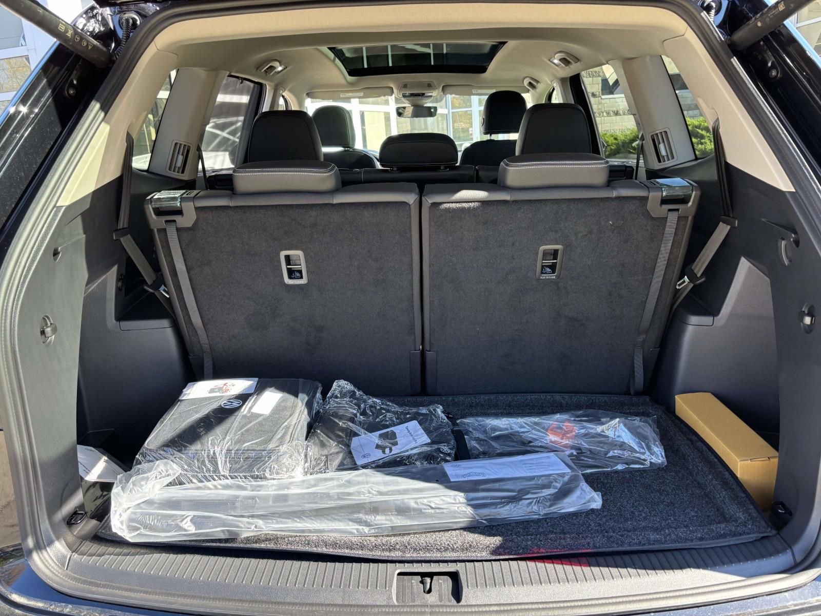 New 2026 Volkswagen Atlas SEL image 9