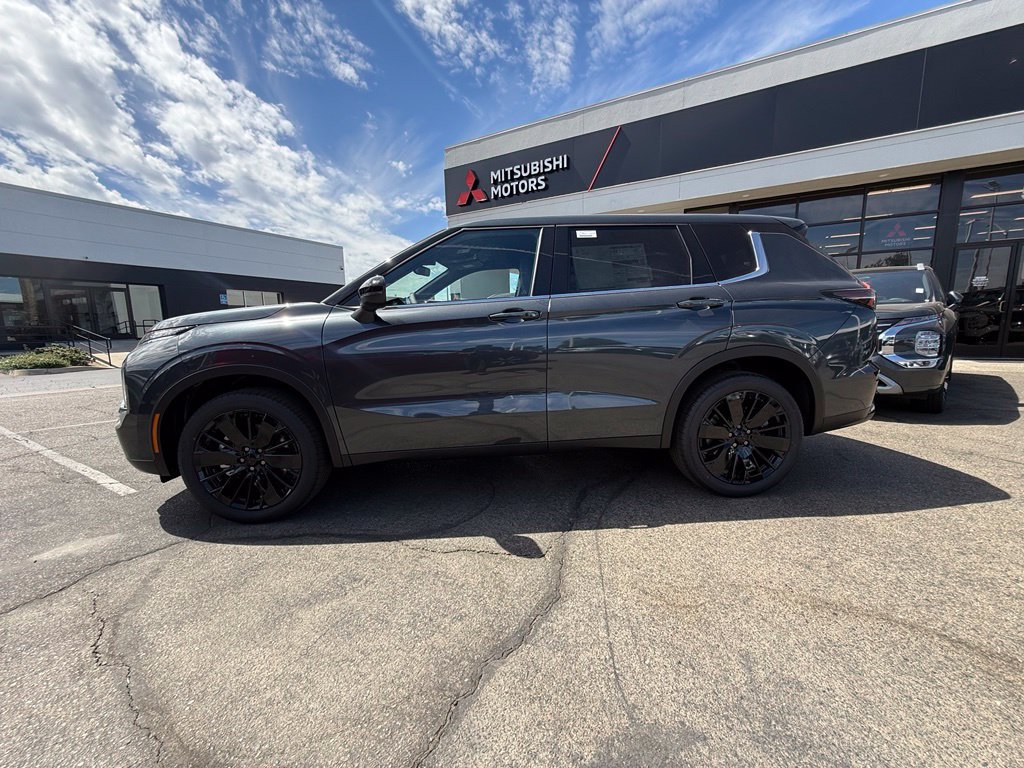 New 2026 Mitsubishi Outlander LE FWD image 7
