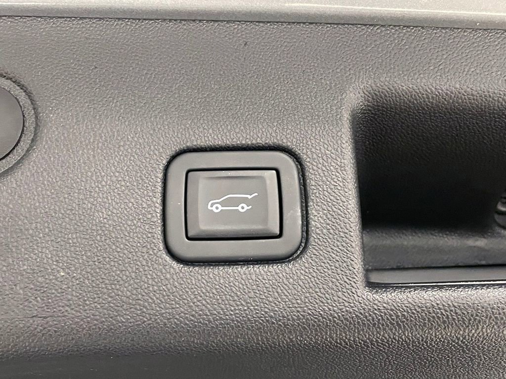 Used 2024 Chevrolet Equinox LT image 13