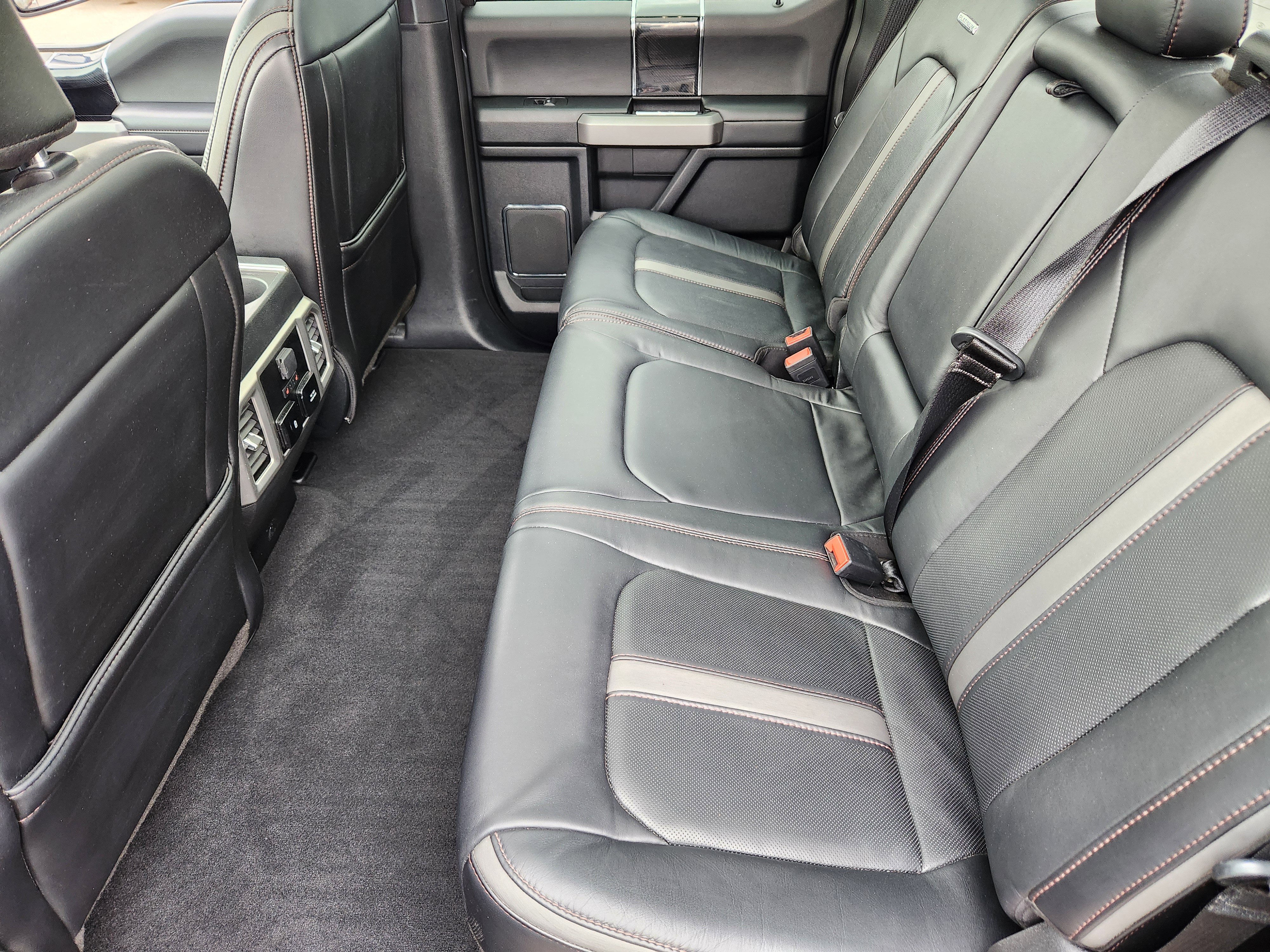 Used 2021 Ford F350 Platinum image 14