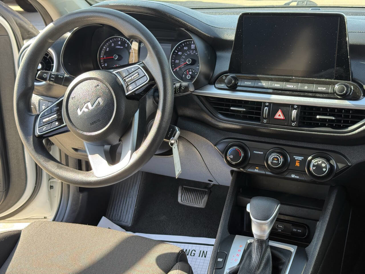 Used 2022 Kia Forte LXS image 17