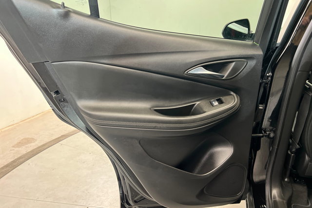 Used 2023 Buick Encore GX Select image 18