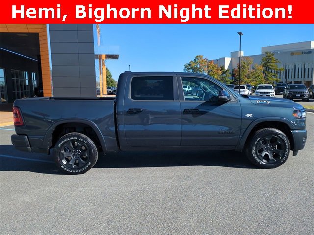 New 2026 RAM 1500 4x4 Crew Cab image 3