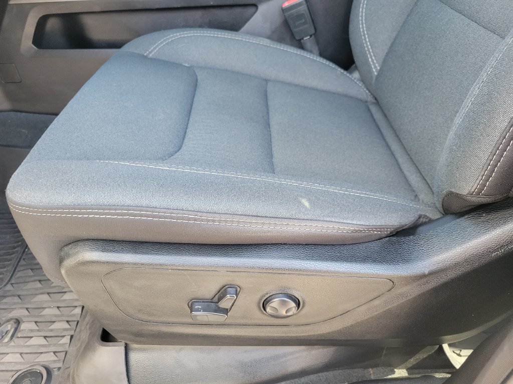 Used 2022 RAM 1500 Big Horn AWD/4WD image 16