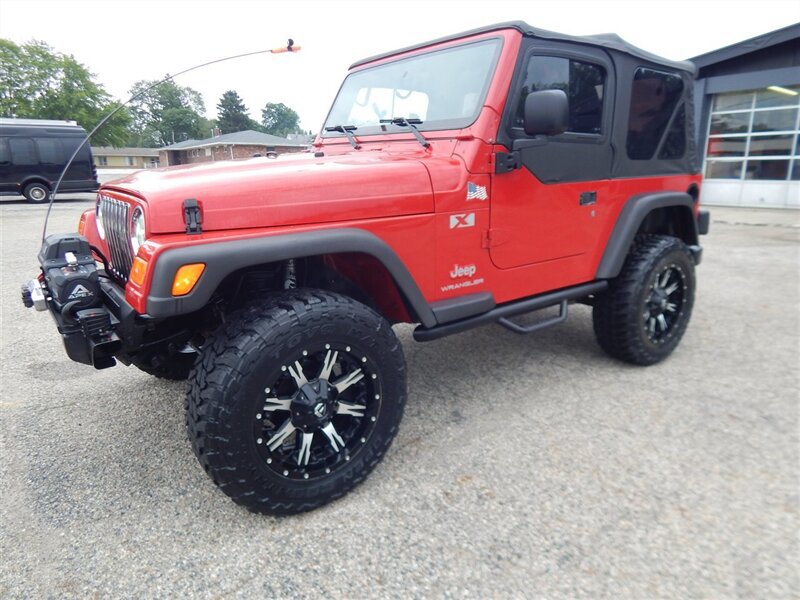 Used 2004 Jeep Wrangler X AWD/4WD image 3