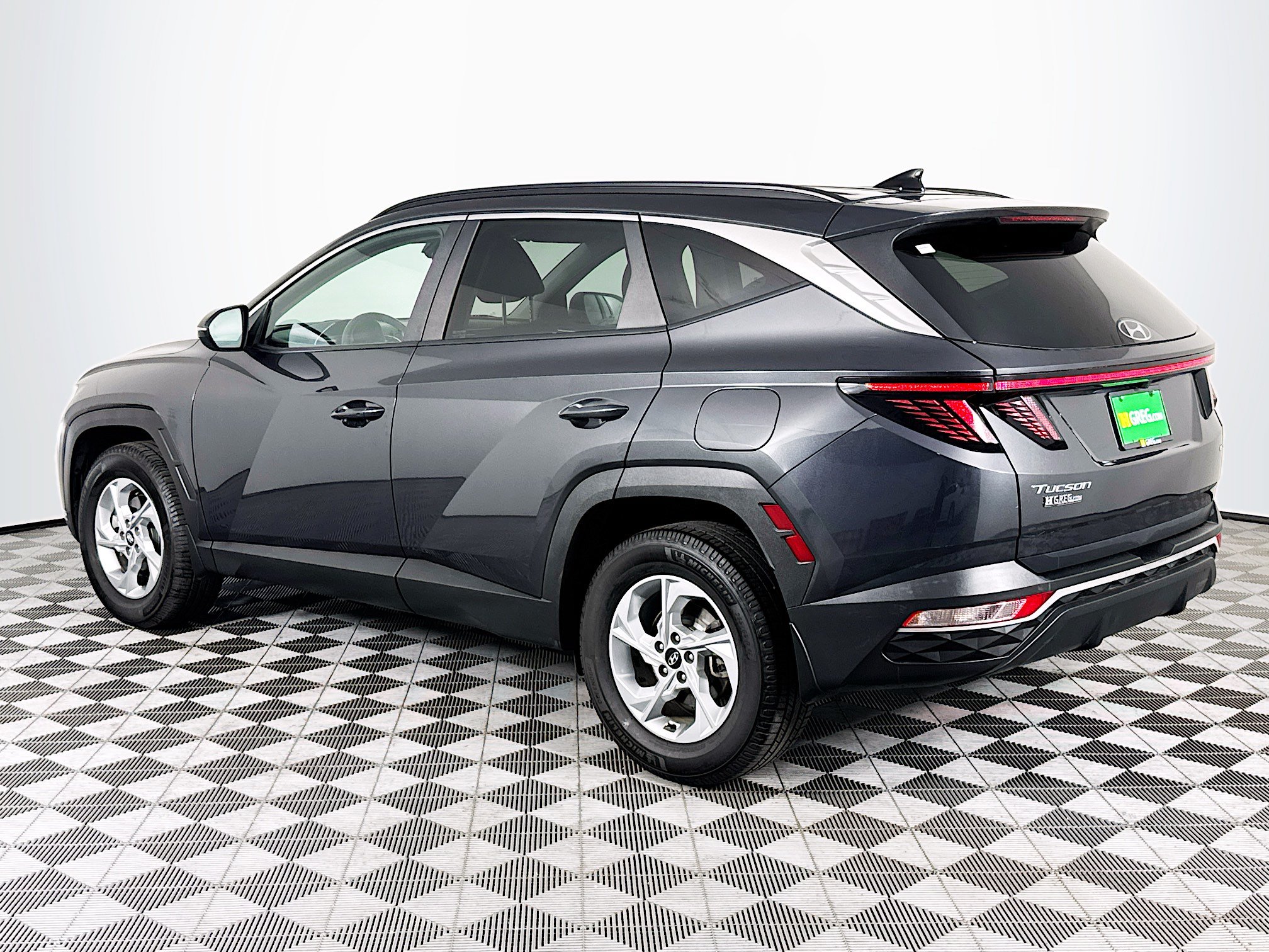 Used 2023 Hyundai Tucson SEL w/ Cargo Package AWD/4WD image 6