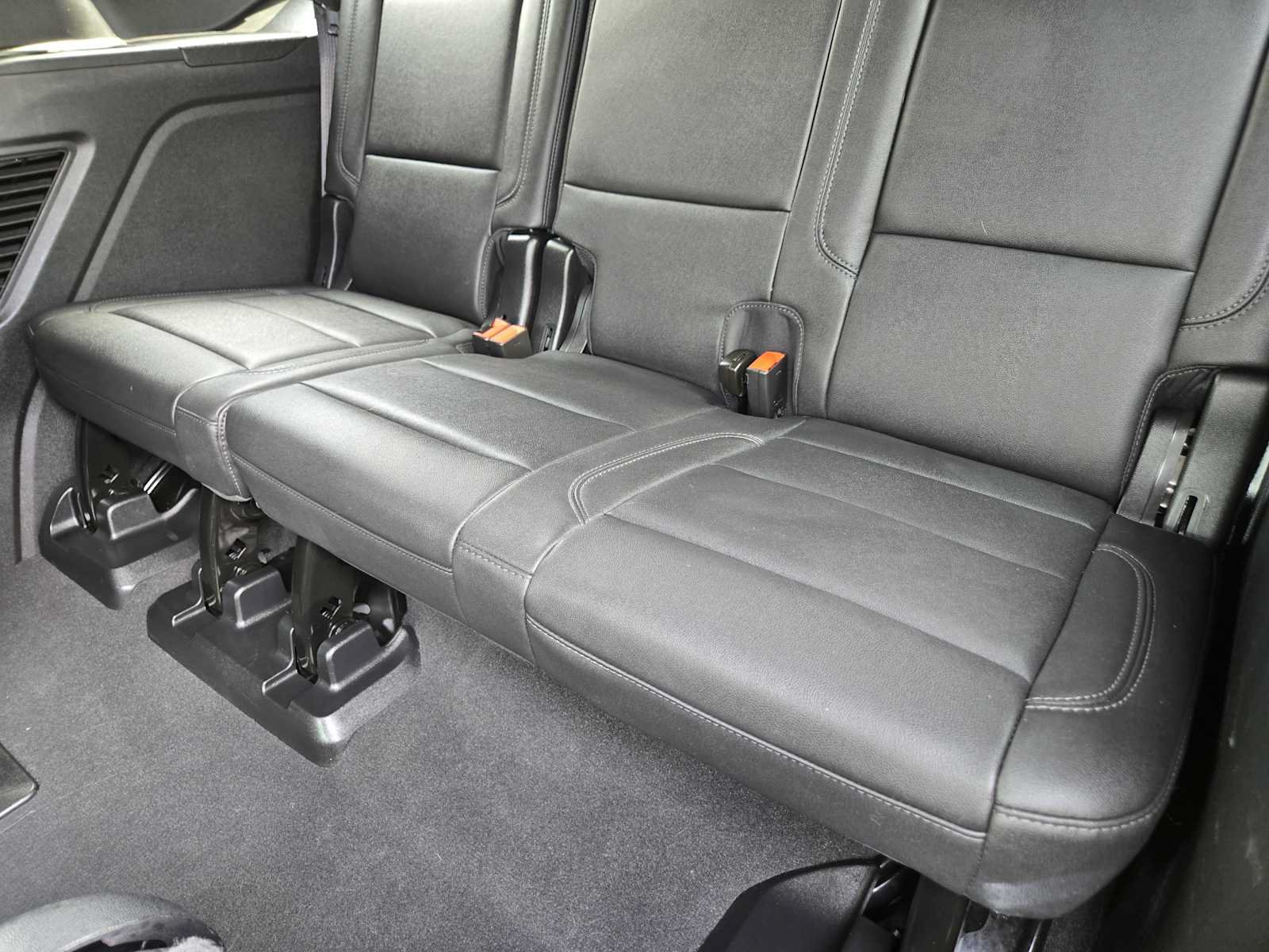 Certified 2023 Chevrolet Tahoe Z71 w/ Luxury Package AWD/4WD image 29