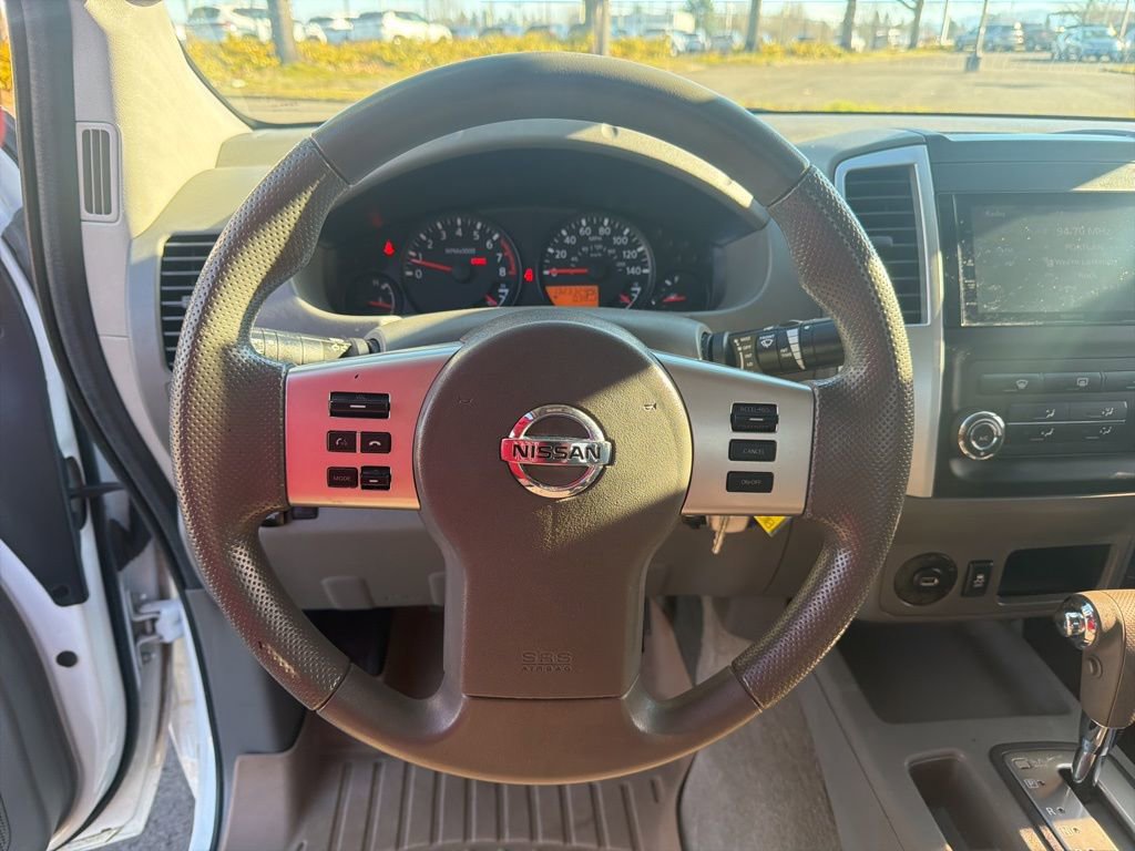 Used 2013 Nissan Frontier SV image 28