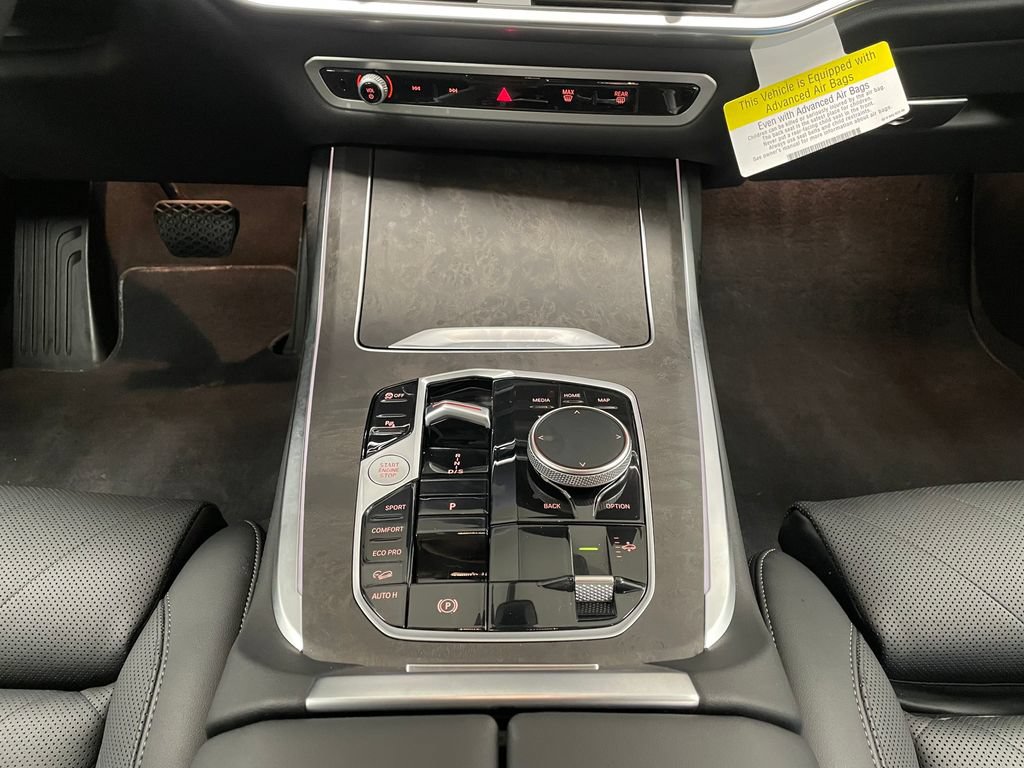 Certified 2026 BMW X7 xDrive40i AWD/4WD image 12