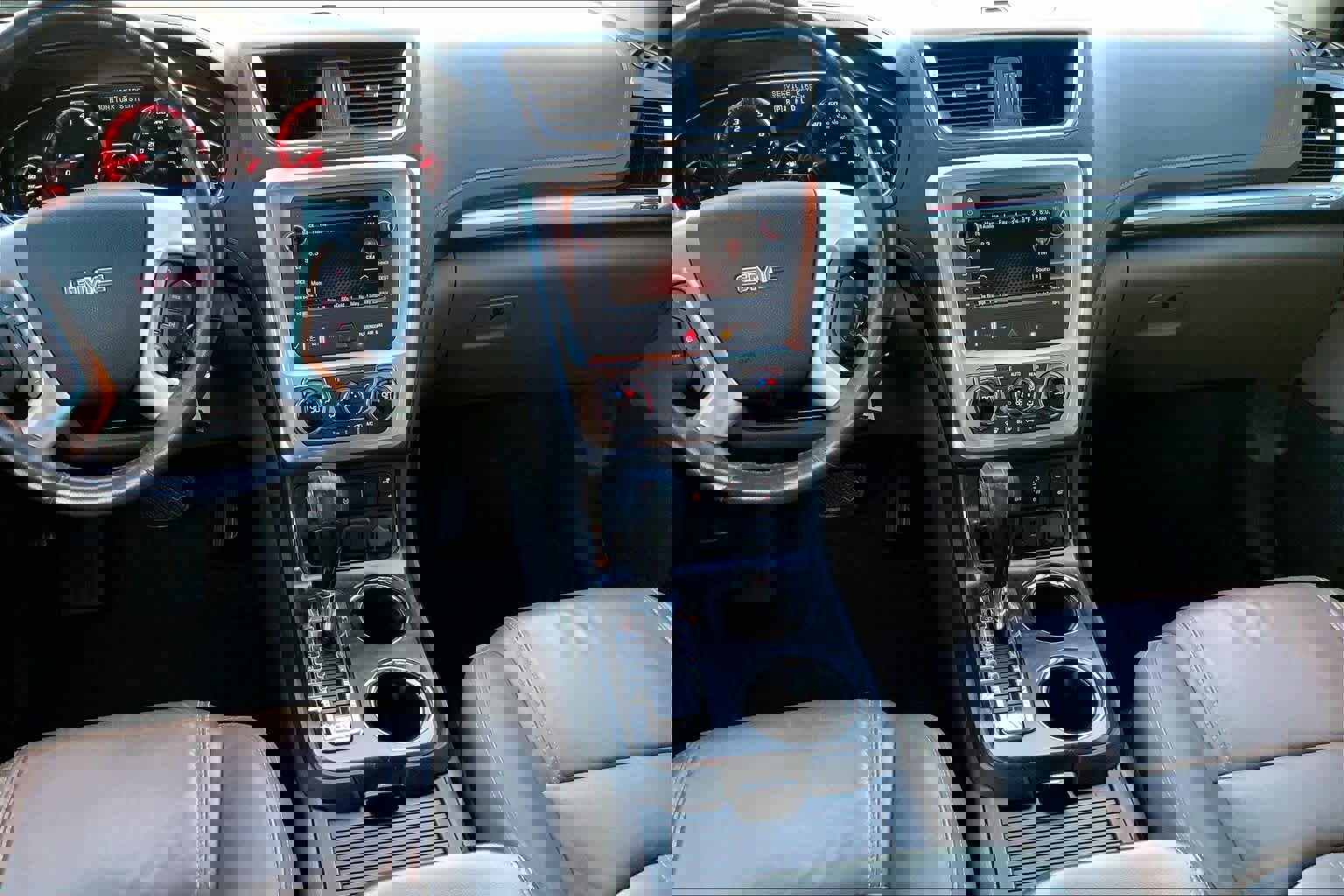 Used 2015 GMC Acadia SLT image 7