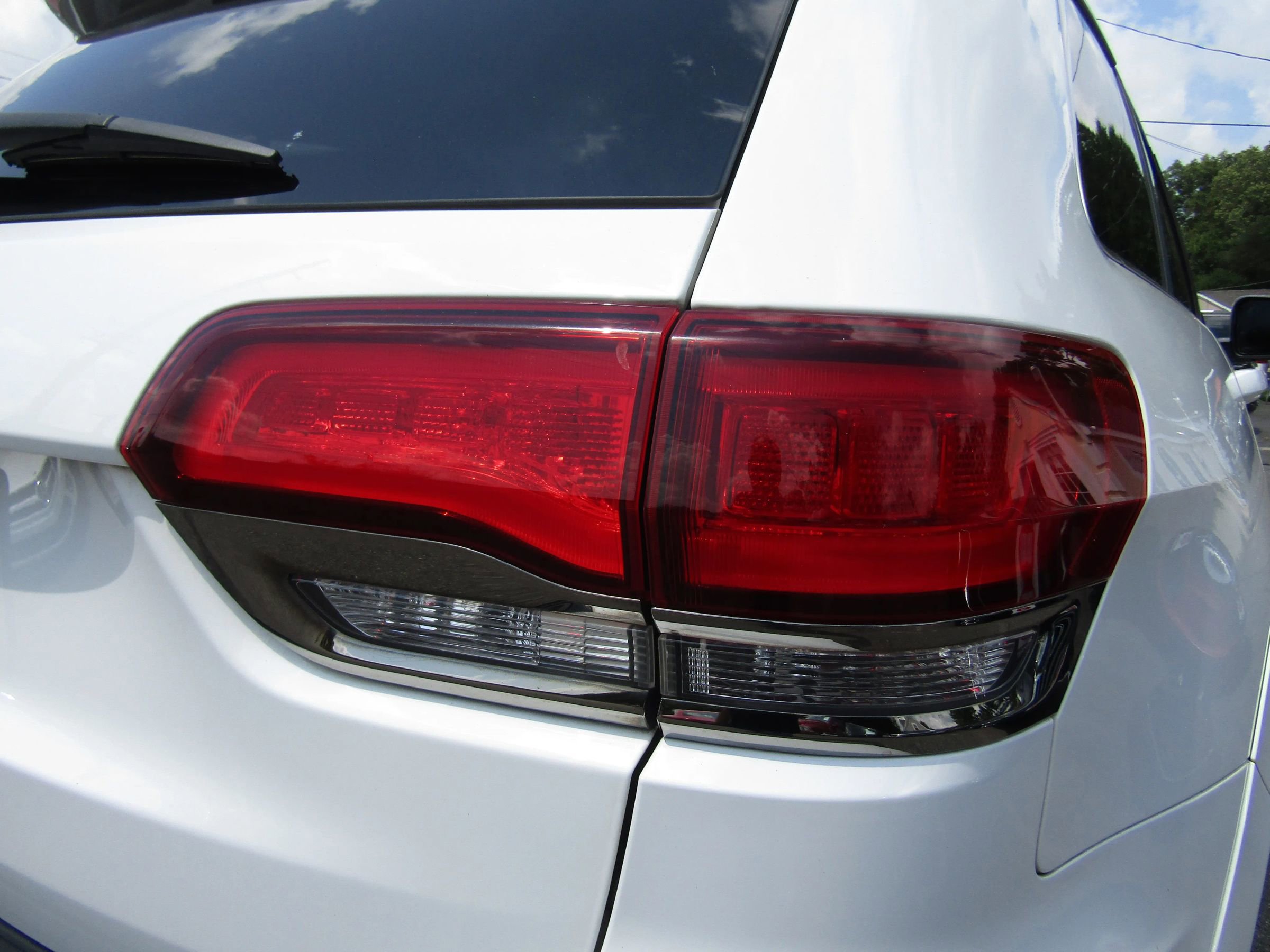 Used 2015 Jeep Grand Cherokee High Altitude image 9