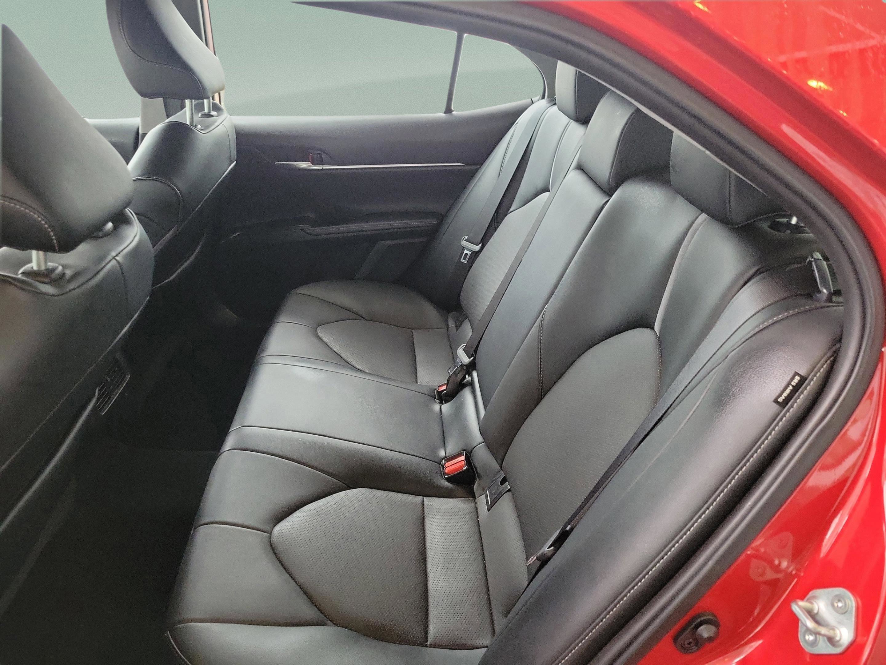 Used 2022 Toyota Camry XSE image 25