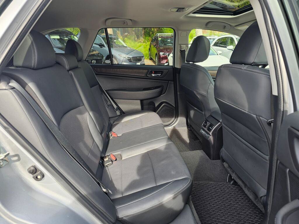 Used 2016 Subaru Outback 2.5i Limited AWD/4WD image 13