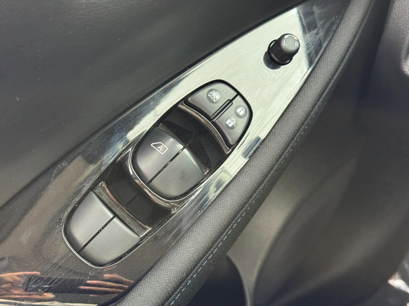 Used 2025 Nissan Leaf SV Plus image 16