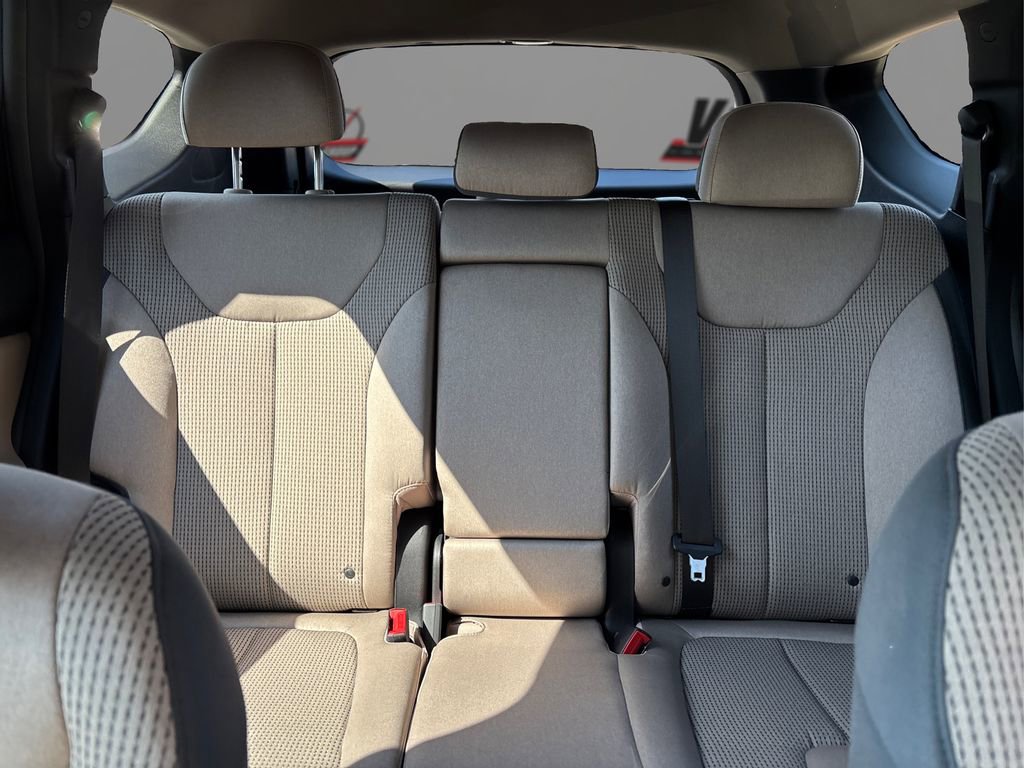 Certified 2023 Hyundai Santa Fe SE AWD/4WD image 17