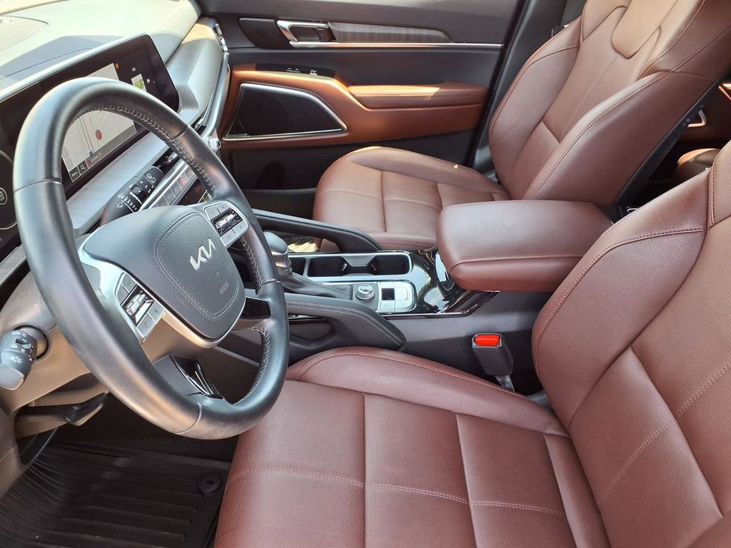 Used 2025 Kia Telluride SX image 16