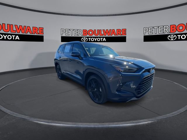 Used 2024 Toyota Grand Highlander Limited image 3